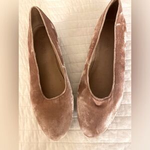 Madewell Leia blush pink velvet flats 8